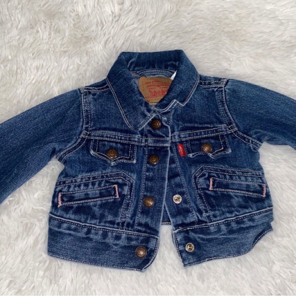 Levi’s infant denim jacket (3-6) months